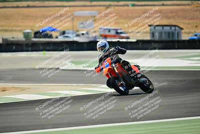 media/Sep-07-2025-TrackXperience (Sun) [[ee17e62fad]]/Level 2/Session 4 (Lower Chicane)/